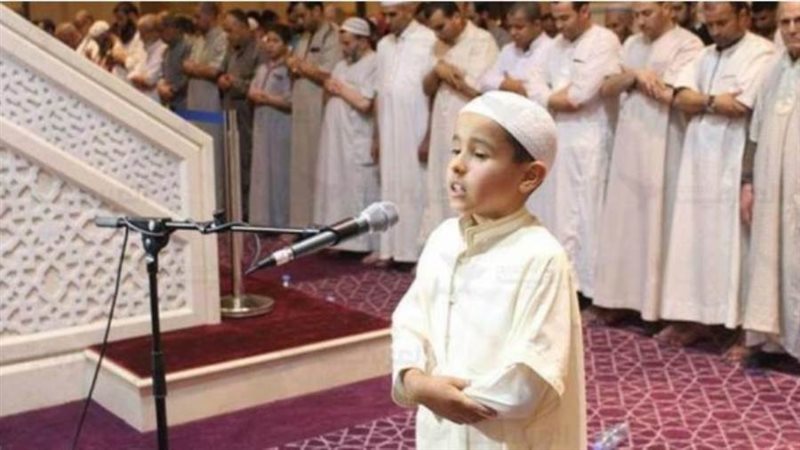جكم إمامة الصبي للمصلين