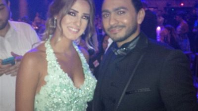 بالصور.. تامر حسنى يتسلم جائزة «موريكس دور» في لبنان