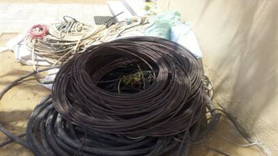 ضبط 5 أطنان أسلاك كهربائية مهربة بـ«بنها»