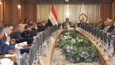 وزير التعليم العالي يكلف بإعداد قاعدة بيانات لأعضاء هيئة التدريس | صور