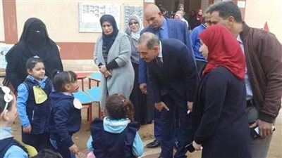 محافظ كفر الشيخ يتفقد مدرسة أحمد عرابي ويكلف بإعادة تشغيل التكوين المهني