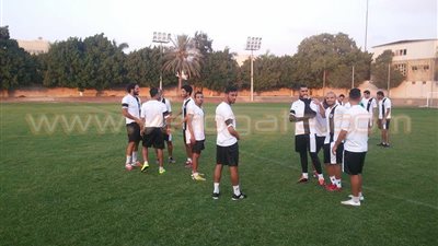 بالصور.. «غريب» للاعبي الإنتاج الحربي: «الموسم القادم عايز رجالة»