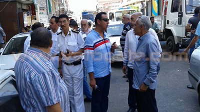 بالصور.. حملة مكبرة لإزالة إشغالات حي المناخ ببورسعيد