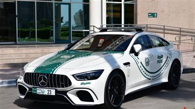 شرطة دبي تضم مرسيدس -AMG GT 63 S إلى أسطولها المميز