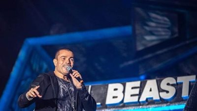 عمرو دياب يختتم مهرجان ميدل بيست بحفل مبهر | صور