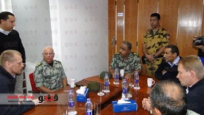 قائد الجيش الثاني يتفقد قوات التأمين في شمال سيناء