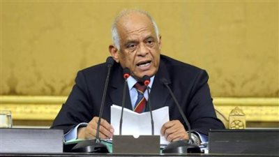 علي عبد العال يفتتح جلسة البرلمان.. توقعات بعرض التعديل الوزاري