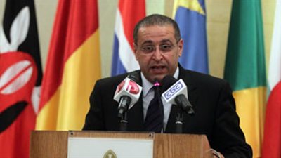 «خطة الاستثمار».. هل تنهض بشركات القطاع العام؟..«عبده»: بعض محاورها غير واقعي.. والشركات الخاسرة عقبة..«خلف»: لا تتماشى مع شركات الدواء..«نصر»: خطوة إيجابية..و&