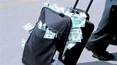 التحقيق في محاولة تهريب مليون ريـال سعودى و29 ألف يورو خارج البلاد