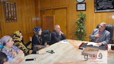 محافظ الإسماعيلية يلتقي وفد نادي العزيمة لمتحدي الإعاقة