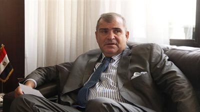 السفير المصري لدى تونس يحضر حفل افتتاح «أيام قرطاج المسرحية»