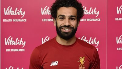 رخصة العمل أزمة جديدة تواجه محمد صلاح مع ليفربول