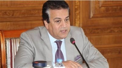 وزير التعليم العالي يرأس اجتماع 