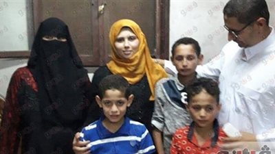 مفاجآت في نتيجة الثانوية العامة.. القاهرة تكسر الحصار وتتصدر بـ15 متفوق.. «آية» تنهي أسطورة كليات القمة وتختار الحقوق.. أول علمي علمي تلقى الخبر في «البحر».. و«مروة»: مرح