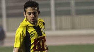 المقاولون ينهي التعاقد مع محمد فضل.. واللاعب يسري إنجازاته مع الفريق