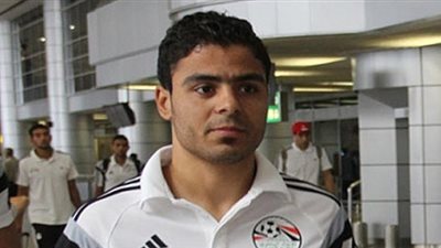 إبراهيم عبدالخالق يوقع على عقود عودته للزمالك