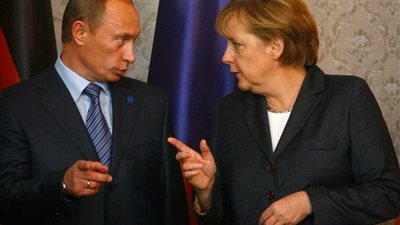 أخطر 5 أزمات تهدد الاقتصاد العالمي.. خروج اليونان من منطقة اليورو يعقبه انسحاب آخر.. تباطؤ الاقتصاد الصيني يؤثر على أمريكا وأوربا.. ضعف العلاقات التجارية بين روسيا والغرب.. واستفحال خطر الإرهاب