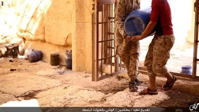 «داعش» ينشر صور تفجير معبد «بعلشمين» في سوريا