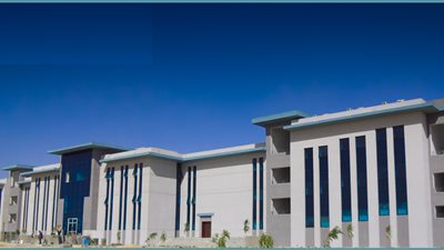 المدارس والجامعات الخاصة مذبحة لأولياء الأمور بالمنيا.. مصروفات العام تصل لـ40 ألف جنيه بـ«درايا».. تجاهل المسئولين يُزيد جشع أصحاب المدارس.. والأهالي: التعليم الخاص أكثر ربحًا من تجارة المخ