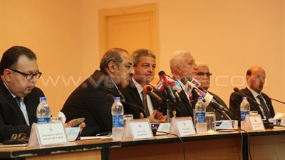 بالصور.. وزير الرياضة يلتقي بعثتي مصر في الألعاب الأفريقية والشاطئية