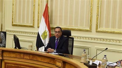 بعد إعلان التعديل الوزاري.. مدبولي يلتقي فريق الشباب المكلف بمتابعة المشروعات