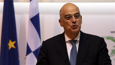وزير خارجية اليونان يغادر مطار القاهرة