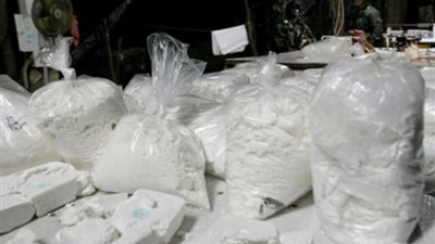 النيابة تحقق في محاولة تهريب 2 كيلو كوكايين بمطار القاهرة