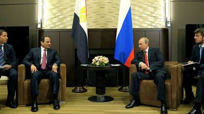 «بوتين» يصطحب «السيسى» في جولة بالكرملين ترحيبا به