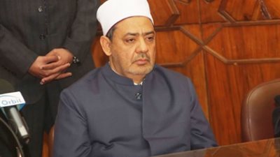 «تمرد الإمام».. كلمة أسامة الأزهري تشعل غضب الطيب.. و«عبدالسلام» مستشار الإمام الأكبر سر الأزمة.. شيخ الأزهر هدد بالانسحاب من مؤتمر الفتوى فخالف المفتى تعليمات الرئيس