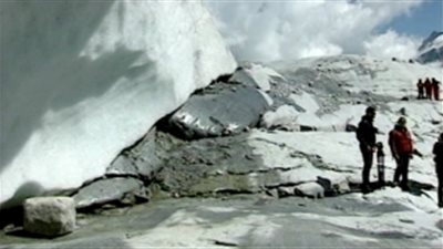 مصرع 7 أشخاص وفقدان آخر جراء انهيار جبل جليدي شمال اليابان