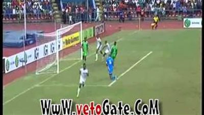 بالفيديو.. تيفي بيفوما يتقدم بالهدف الثاني للكونغو في مرمى نيجيريا