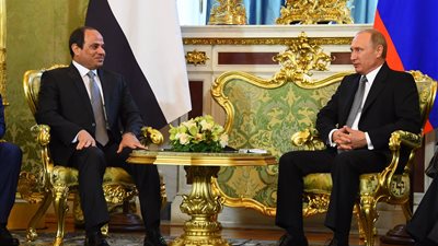 «بوتين» يرحب بالرئيس السيسي بالكرملين.. الرئيس الروسي يقدم التهنئة بافتتاح قناة السويس الجديدة.. مكافحة الإرهاب تتصدر القمة «المصرية - الروسية».. والسيسي يتطلع للتعاون الاقتصادي