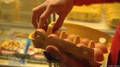 لهذا السبب يجب عدم غسل البيض النيء