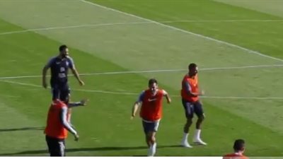 تدريبات منتخب فرنسا استعدادا لمواجهة أوروجواي (فيديو)