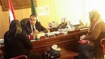 محافظ الفيوم يستقبل أسرة شهيد العملية الإرهابية بـ«سنورس»