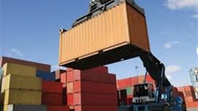 «الصادرات والورادات»: 18.7% تراجعا في صادرات مصر غير البترولية