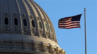 المحكمة العليا الأمريكية تأمر بوقف احتجاز المهاجرين على الحدود