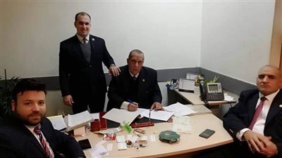 إحباط محاولة تهريب أقراص مخدرة وحشيش بحقيبة راكب في مطار القاهرة