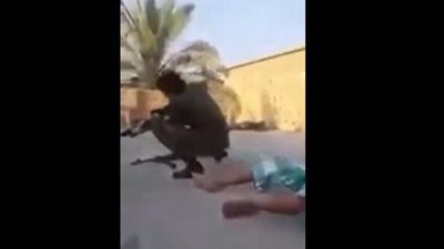 بالفيديو.. لحظة قنص عنصر من ميليشيا الحشد الشعبي بالعراق