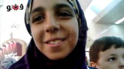 بالفيديو.. طفلة: «ماما جابتلى شهادة السويس عشان أحوش منها»