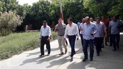 محافظ الأقصر يكلف برفع مستوى النظافة بمستشفى أرمنت المركزي