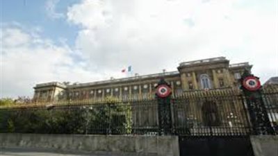 فرنسا تصدر بيانا عن أزمة قطر وتعلن توسطها للحل