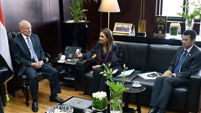 وزير الرياضة: «تنمية المجتمع» هدفنا من تطوير مراكز الشباب (صور)