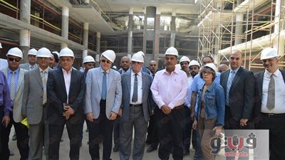 بالصور.. وزير قطاع الأعمال يتفقد المول التجارى لـ «مصر لإدارة الأصول»