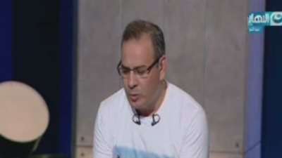 القرموطي مرتديا تي شيرت بصورة شهداء رفح: «كان نفسي أبقى معاكوا»