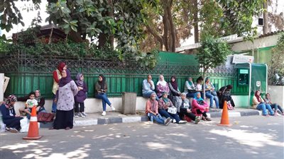 منع الأباء من الدخول مع أبنائهن باختبارات «تربية رياضية حلوان» (صور)