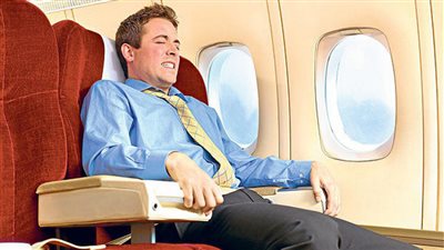 روشتة للمسافرين للتغلب على فوبيا ركوب الطائرة.. «تقرير»