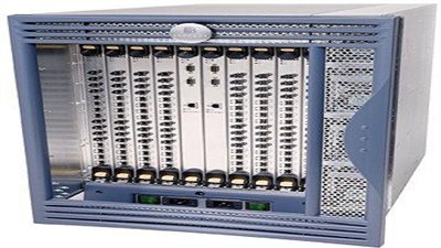 بروكيد تطلق السويتش 