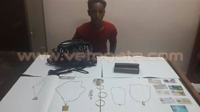 ضبط عاطل سرق حقيبة 