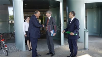 وزير الخارجية يلتقي مستشار الأمن القومي الألماني